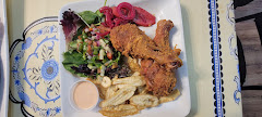 Restaurant near The Vue Express @ 39th Street